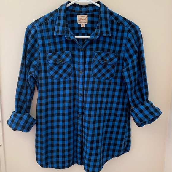 Uniqlo Tops - Black-Blue Buffalo Plaid Uniqlo Button Up Flannel